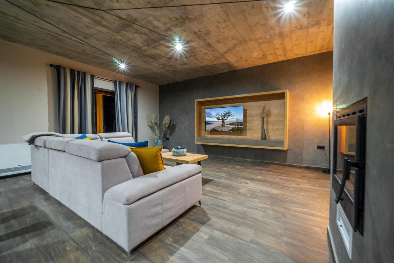 Villa Visum Poljane Екстериор снимка